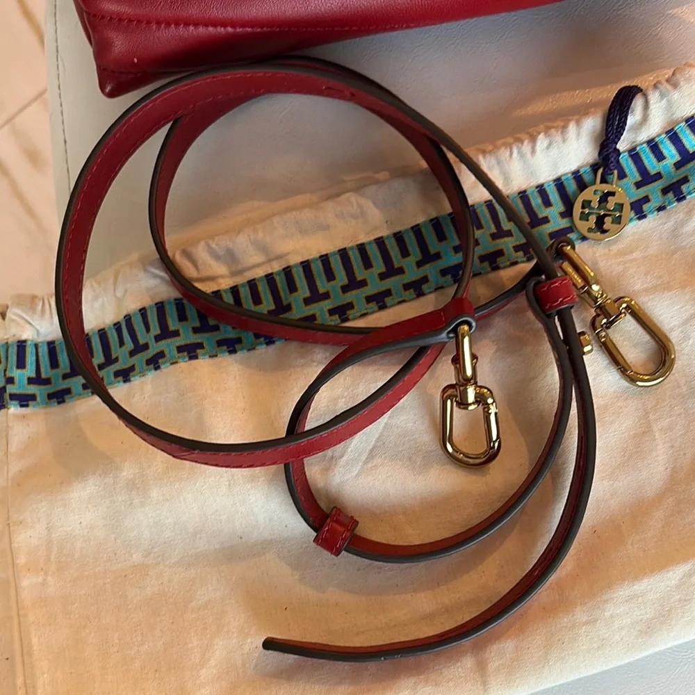 Tory Burch KIRA Dark Red Quilted Satchel NWT w Dustbag GORGEOUS gold chain - Picture 16 of 16